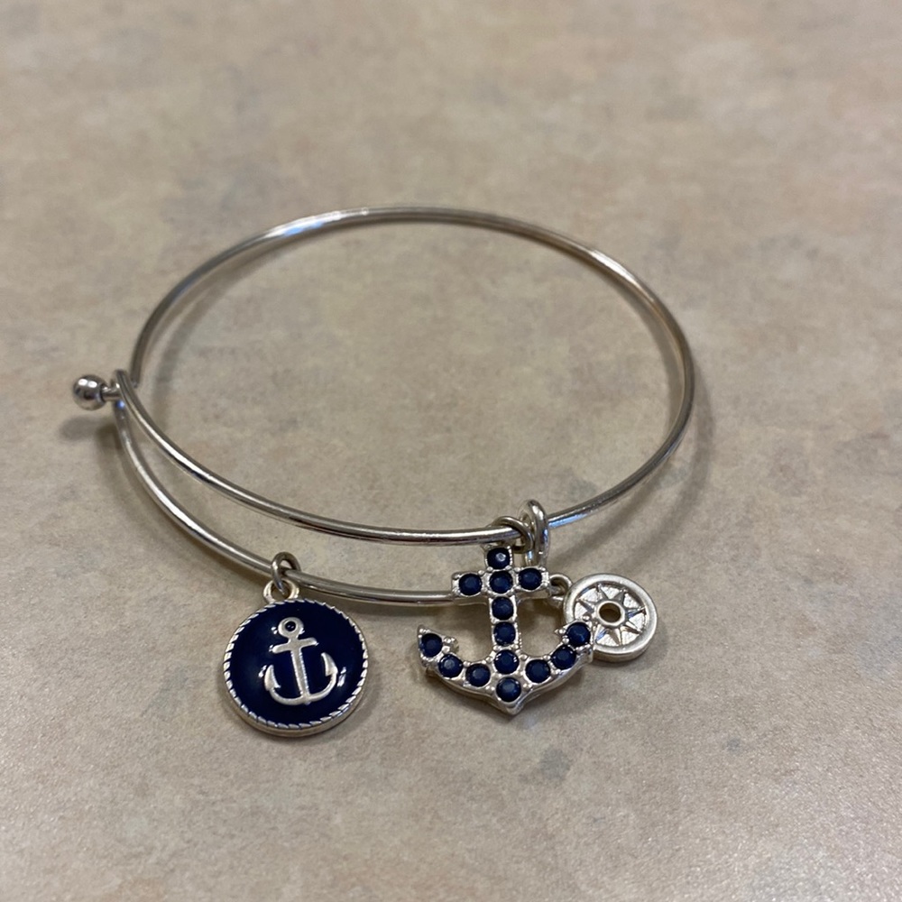 Silver Anchor Charm Bracelet ⚓️
